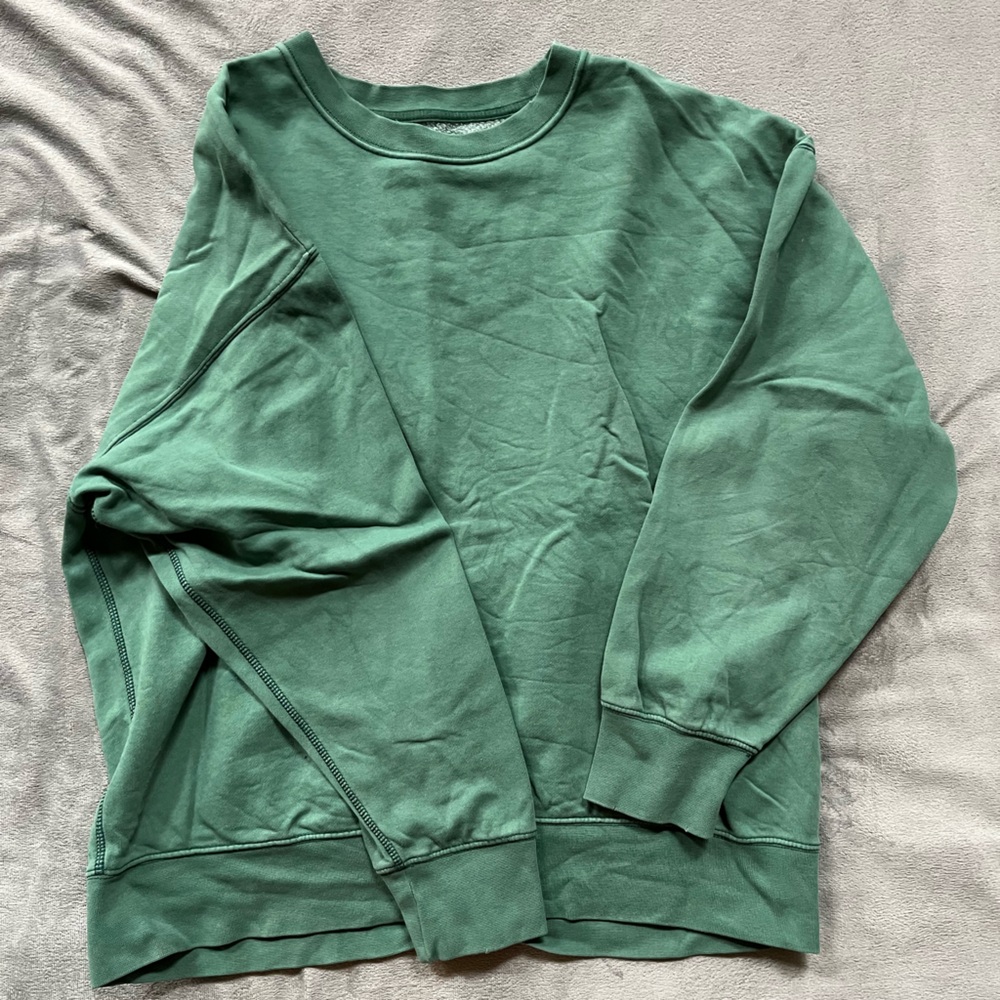 American Eagle Classic Crew Sweatshirt